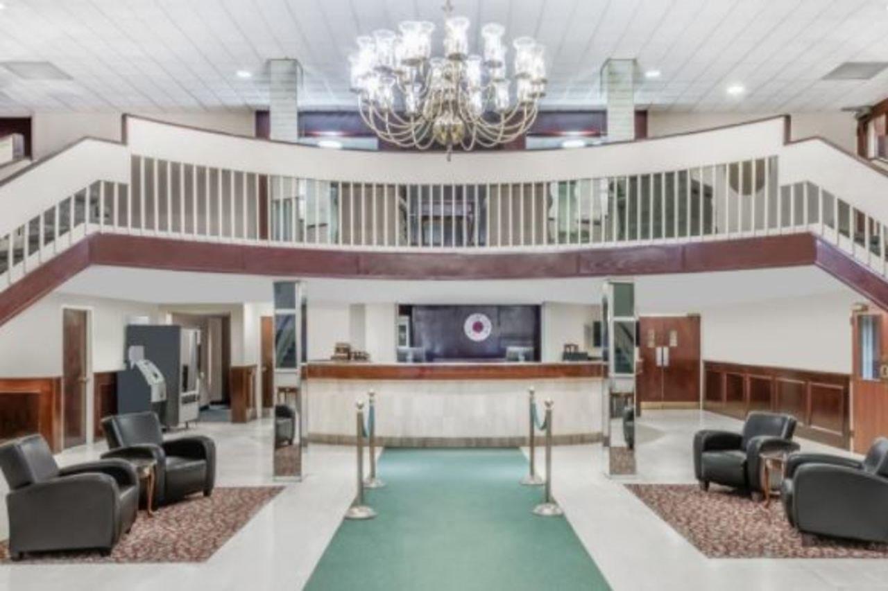 Ramada By Wyndham London Hotell Eksteriør bilde